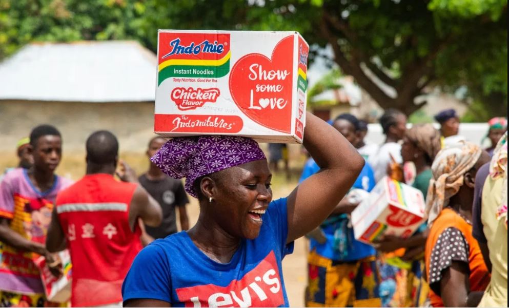 Dufil takes donation of Indomie Noodles to vulnerable communities in Abuja, environs