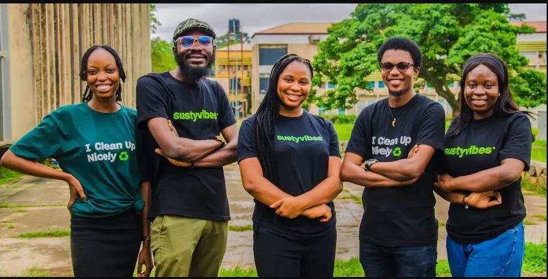 EARTH DAY! SustyVibes walks the talk, cleans Lagos