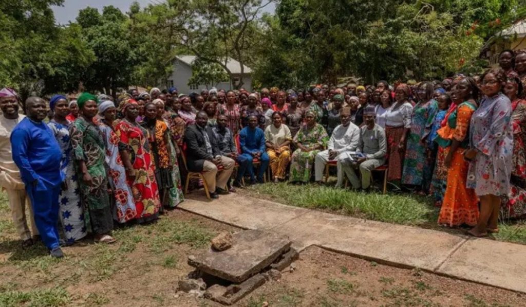 Group photo of stakeholders at the Plateau State tree planting to combat climate change