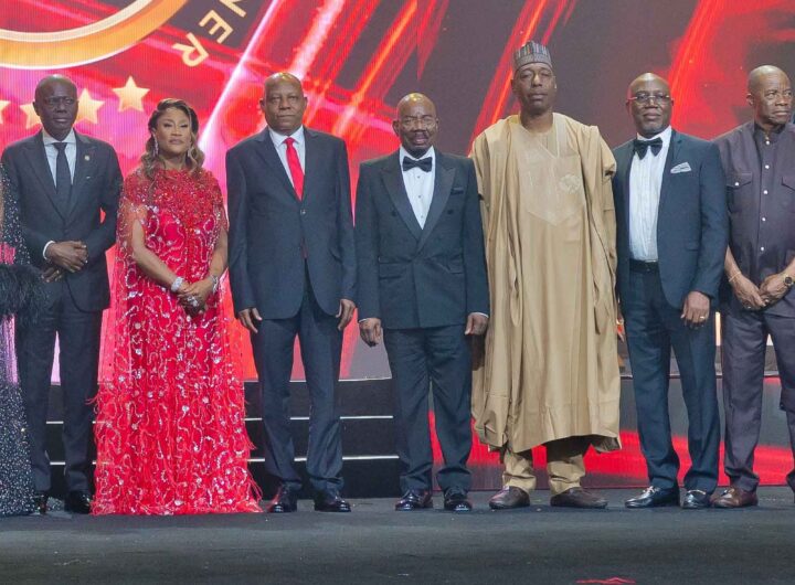 ZENITH BANK MARKS 35 YEARS ANNIVERSARY IN GRAND STYLE, RECOGNIZES PIONEER CUSTOMERS AND LONG-SERVING STAFF