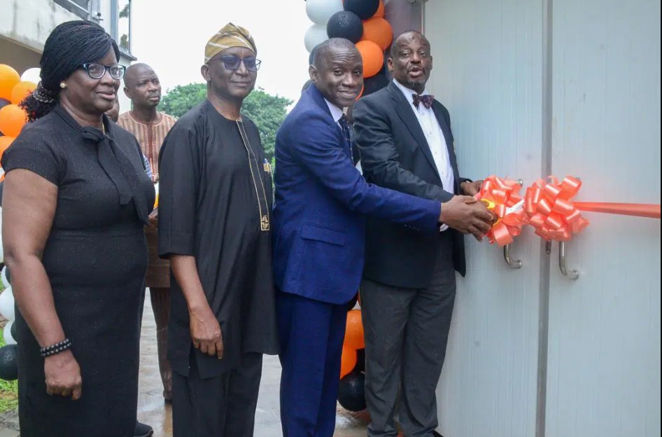 Vitapur, Vitafoam’s subsidiary, donates prefabricated building to Unilag