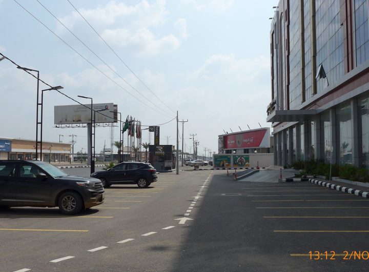 Economic Insensitivity: The Arbitrary Spike in the Parking Rate at MM2