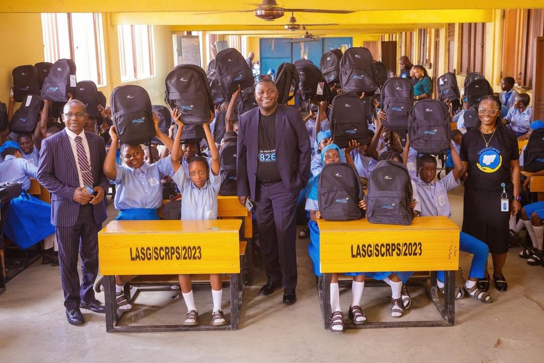 Union Bank Edu360 team and students with bags
