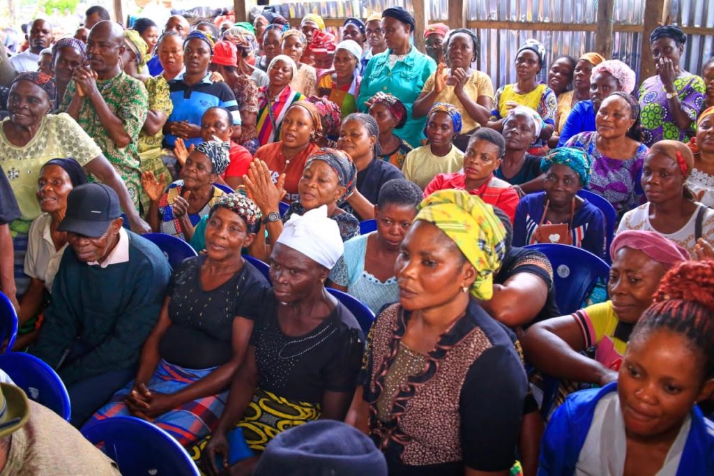 People gathered to hear minister speak