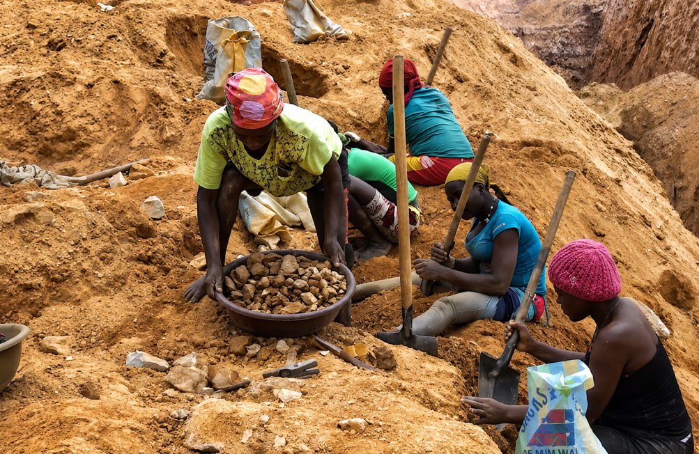 Cameroon Pushes Ahead with Gold Mining Sector Clean-Up
