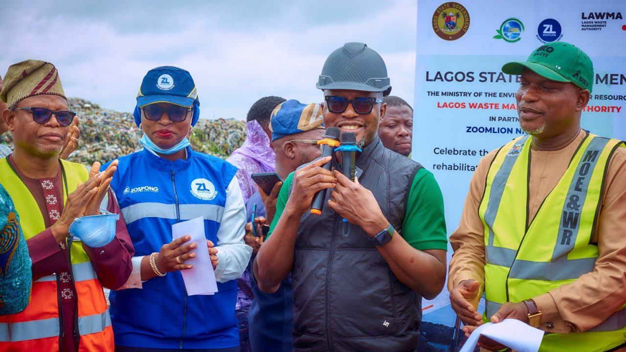 Lawma officials at launch of road e after repairs