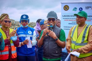 Lawma officials at launch of road e after repairs