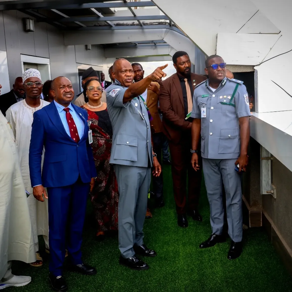Customs CSR connecting with institutions