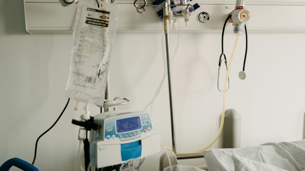 Kidney dialysis machine