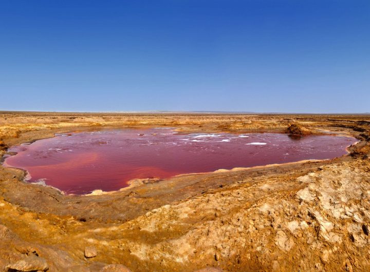 Kenya lake magadi