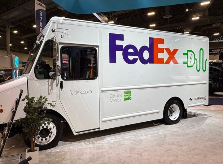 FedEx orders electric trucks