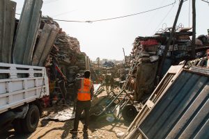 metal scrap to steel informal workers